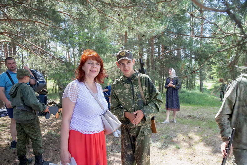 203_.jpg